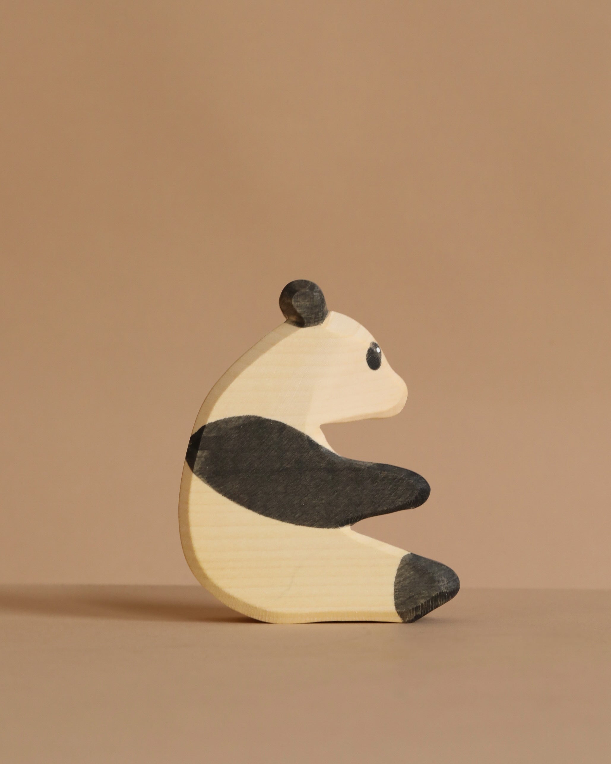 Ostheimer Panda Bear, Sitting