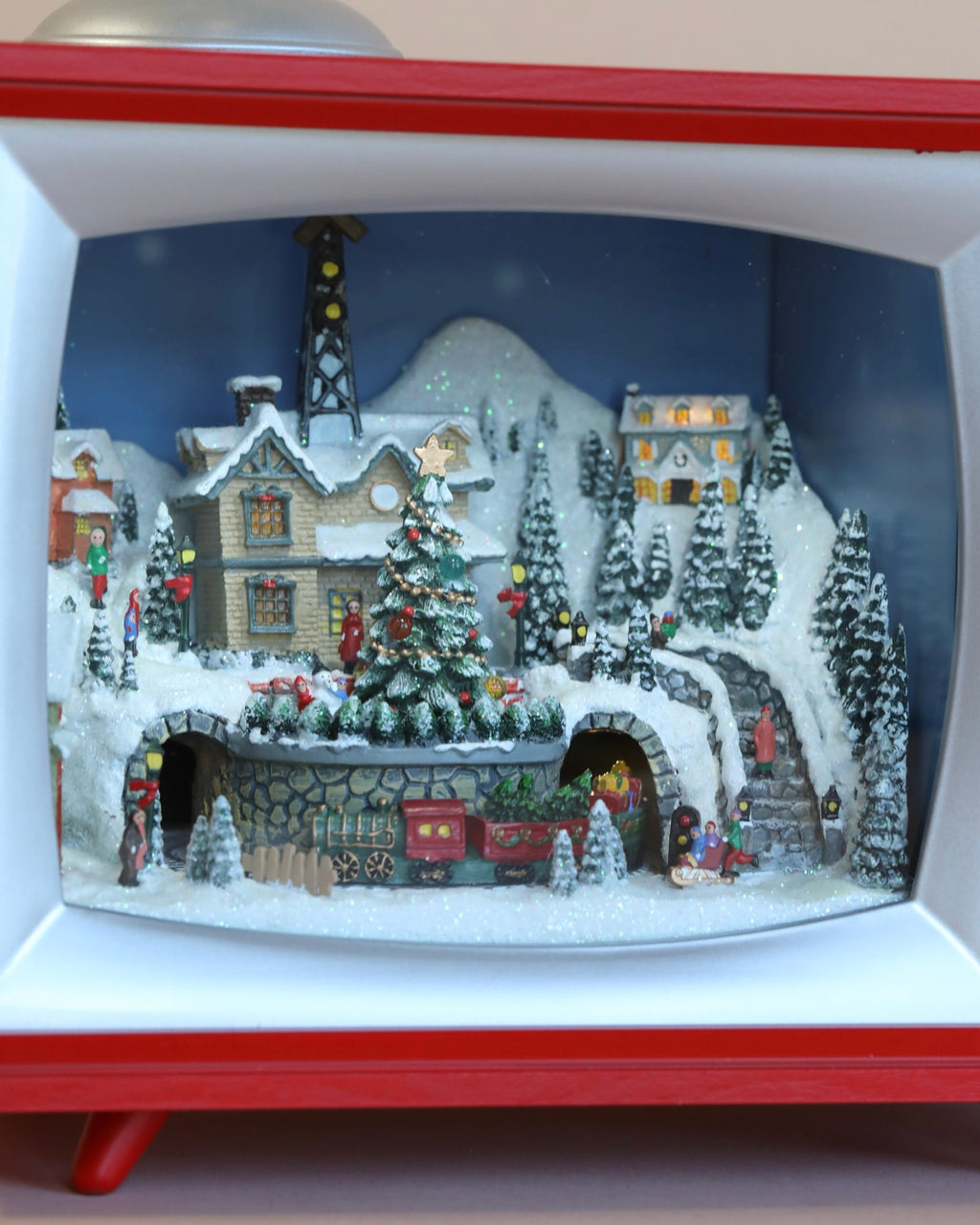 Christmas Music TV - Train in Tunnel, Red
