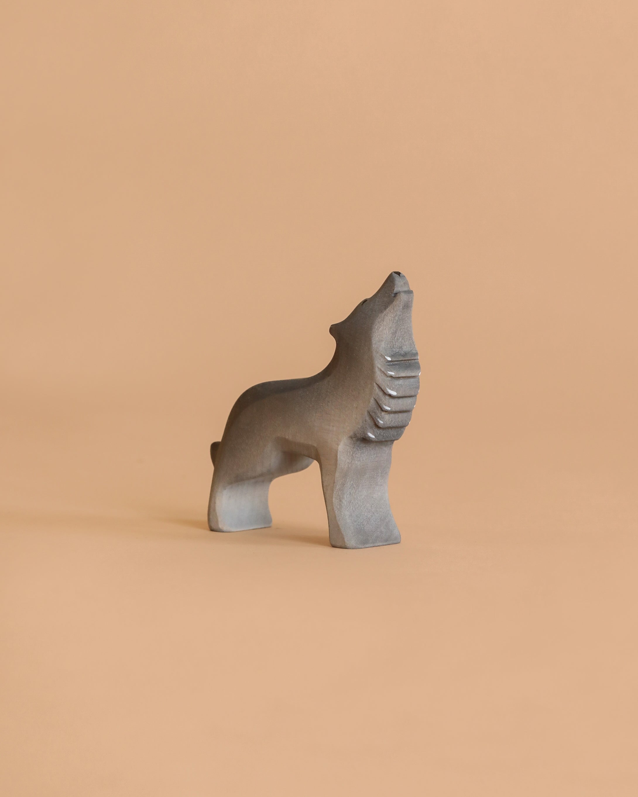 Bumbu Handmade Wooden Wolf Howling