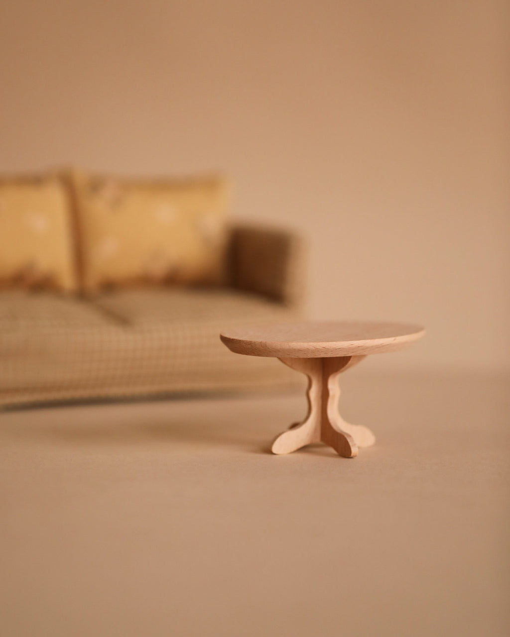 Maileg Oval Coffee Table, Mouse - Nature