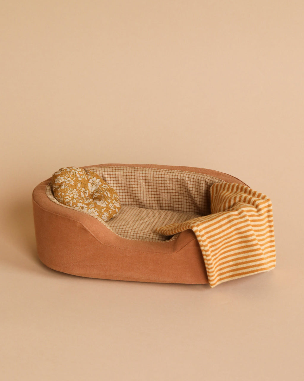 Maileg Small Cozy Bed - Brown