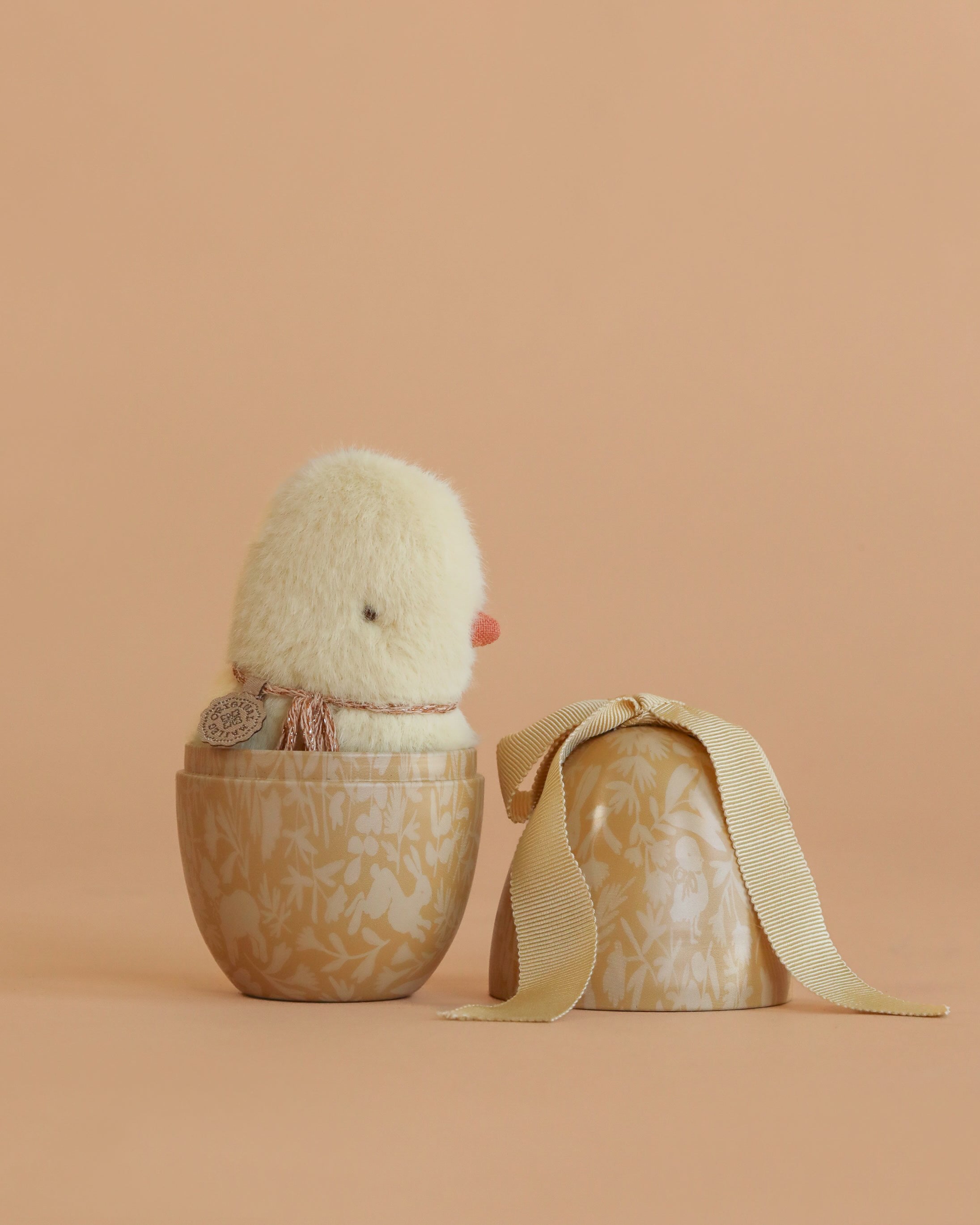 Maileg Egg With Mini Chick