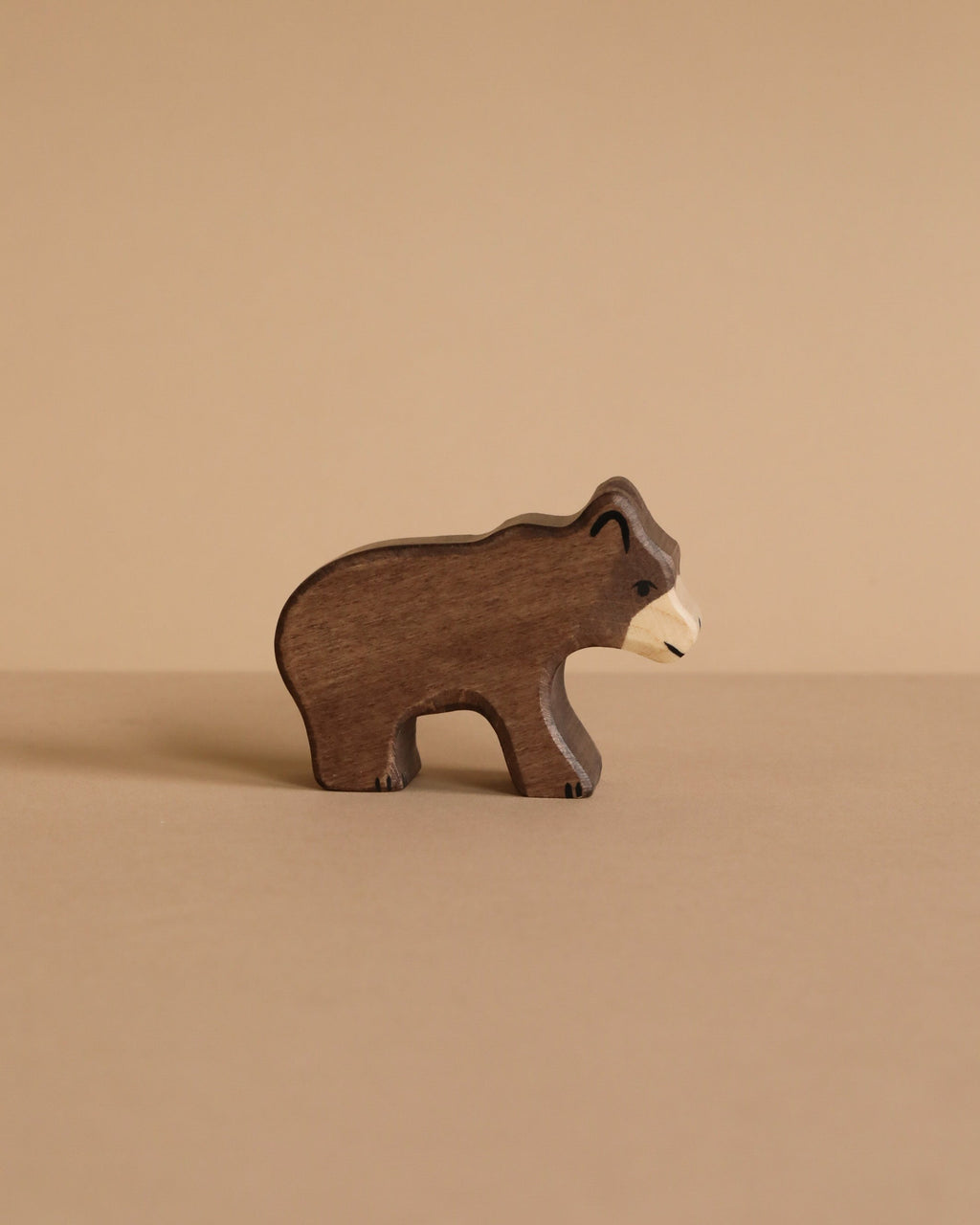 Holztiger Small Brown Bear