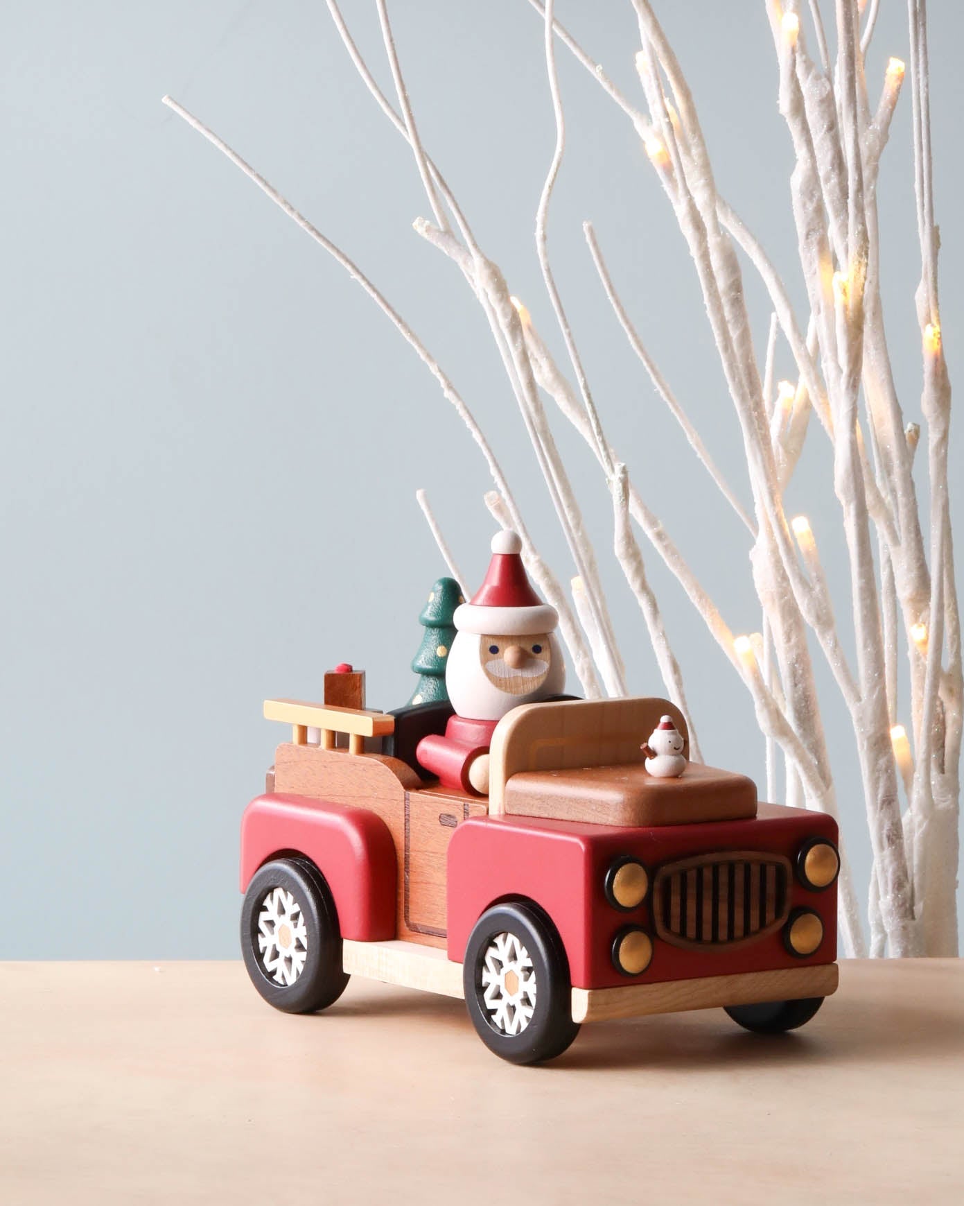 Santa-mobile Music Box