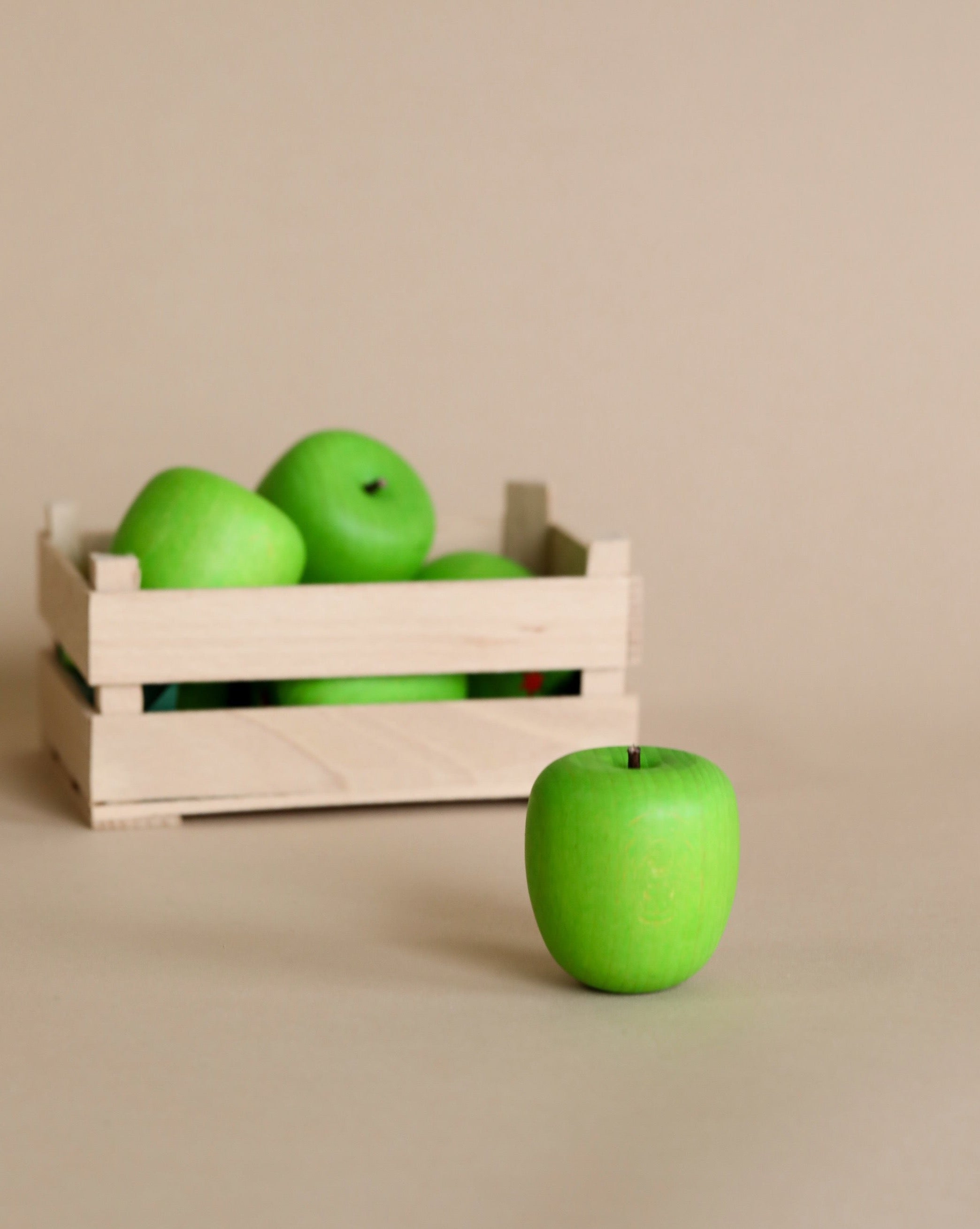 Erzi Apple Green Pretend Food