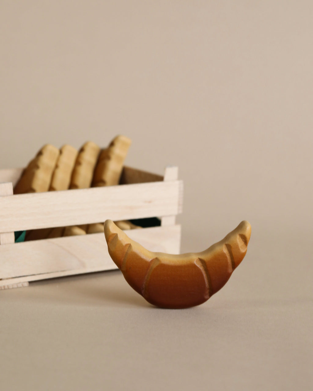 Erzi Croissant Pretend Food