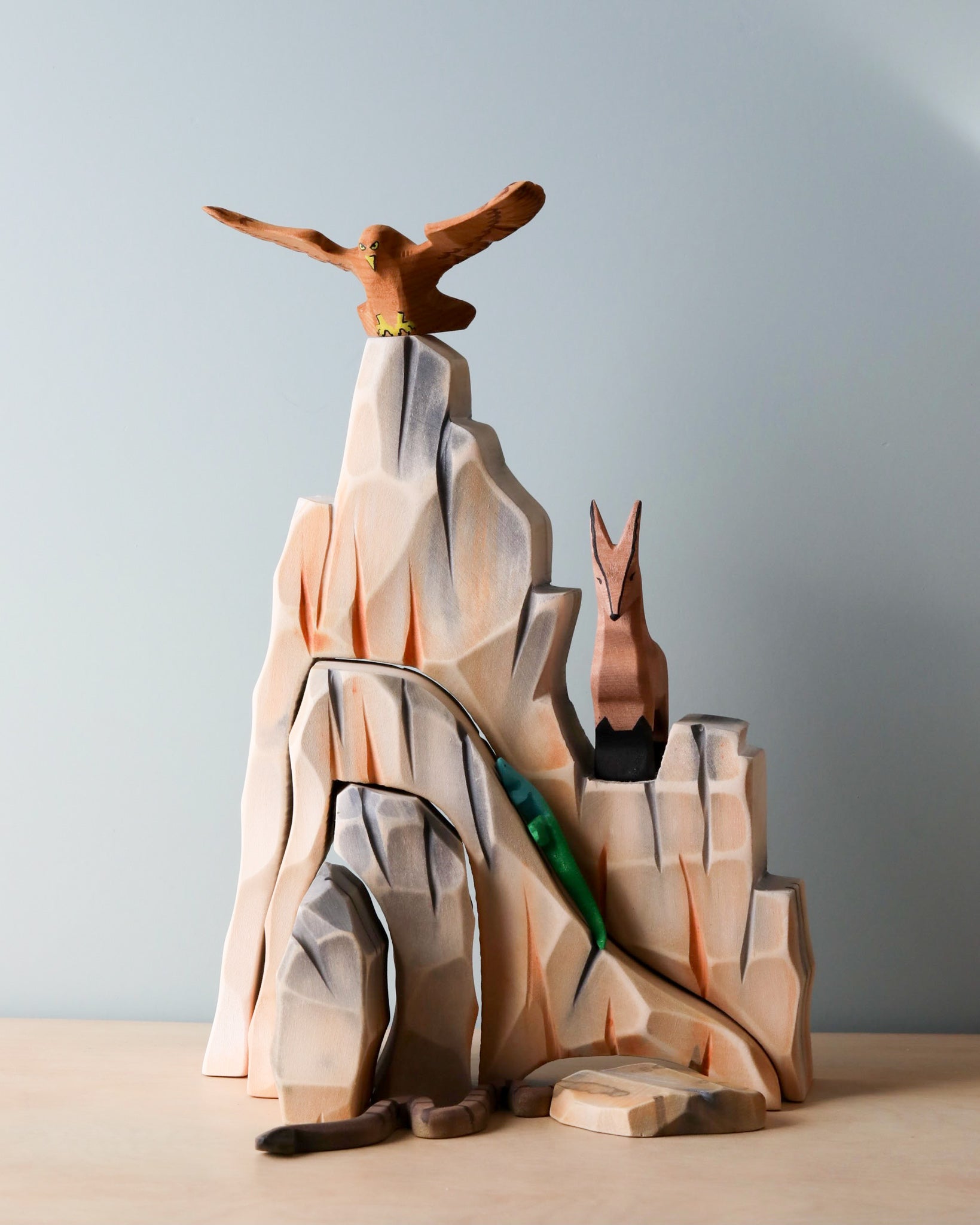 Bumbu Handmade Wooden Mountain Cliff Scene