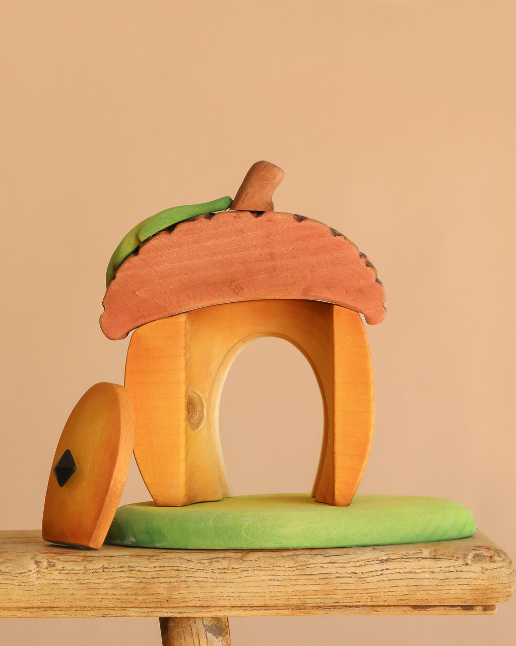 Bumbu Handmade Wooden Acorn House