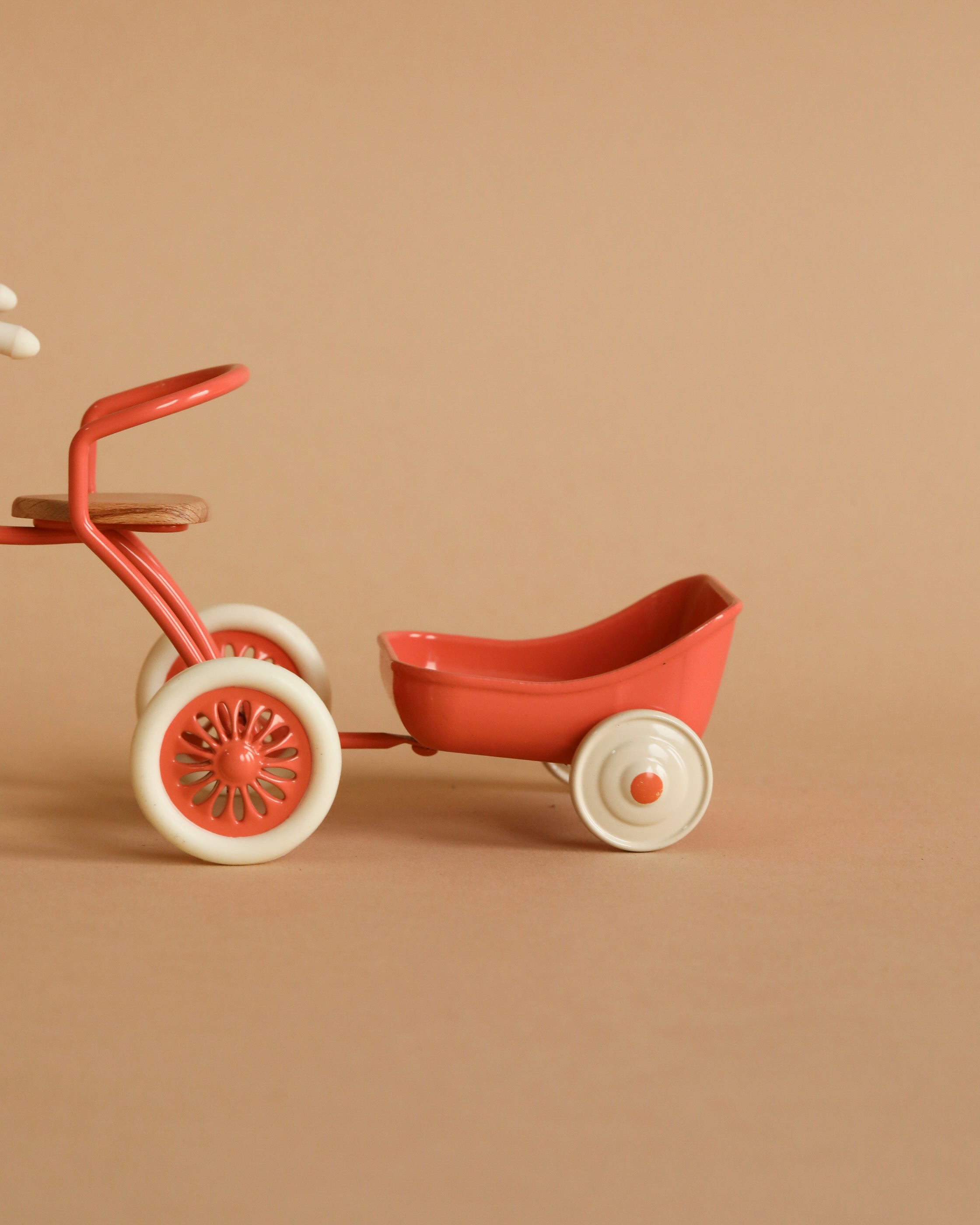 Maileg Tricycle Hanger, Mouse - Coral