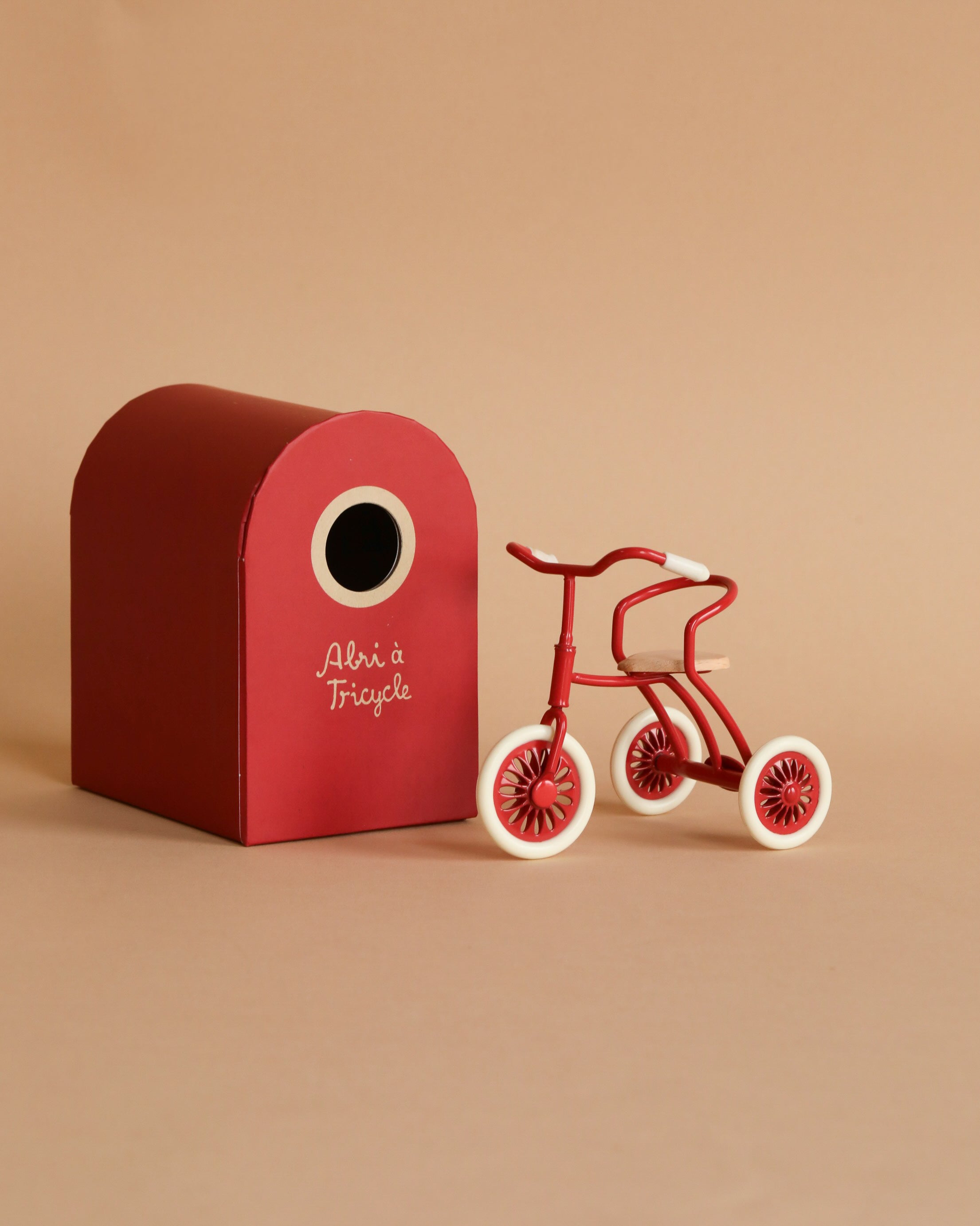 Maileg Abri a tricycle, Mouse - Red