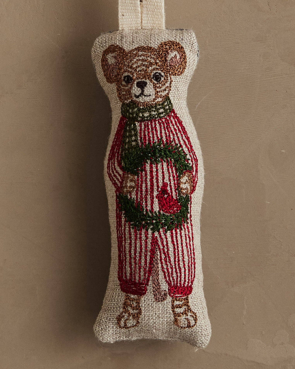 Coral & Tusk Mouse with Wreath Ornament
