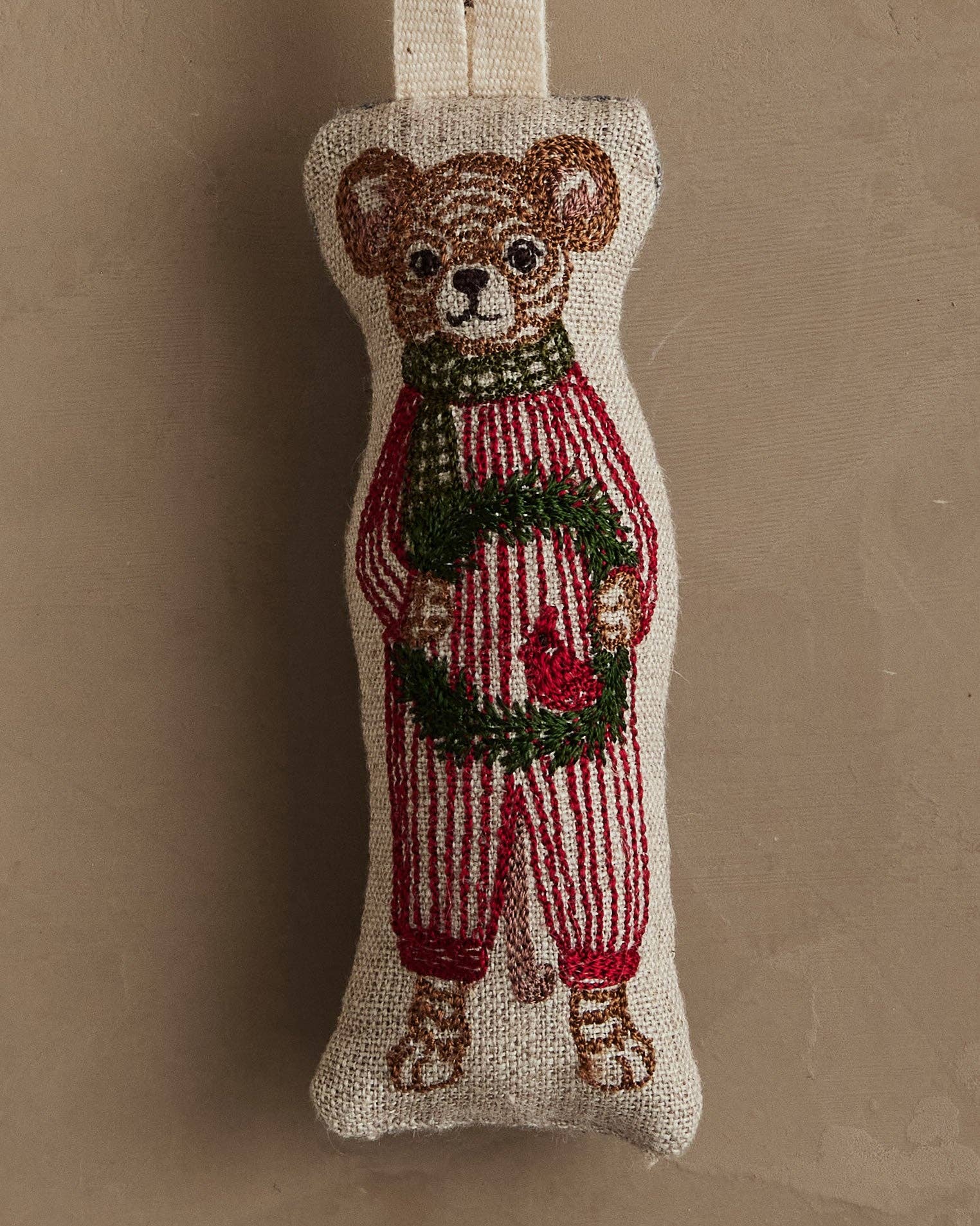 Coral & Tusk Mouse with Wreath Ornament