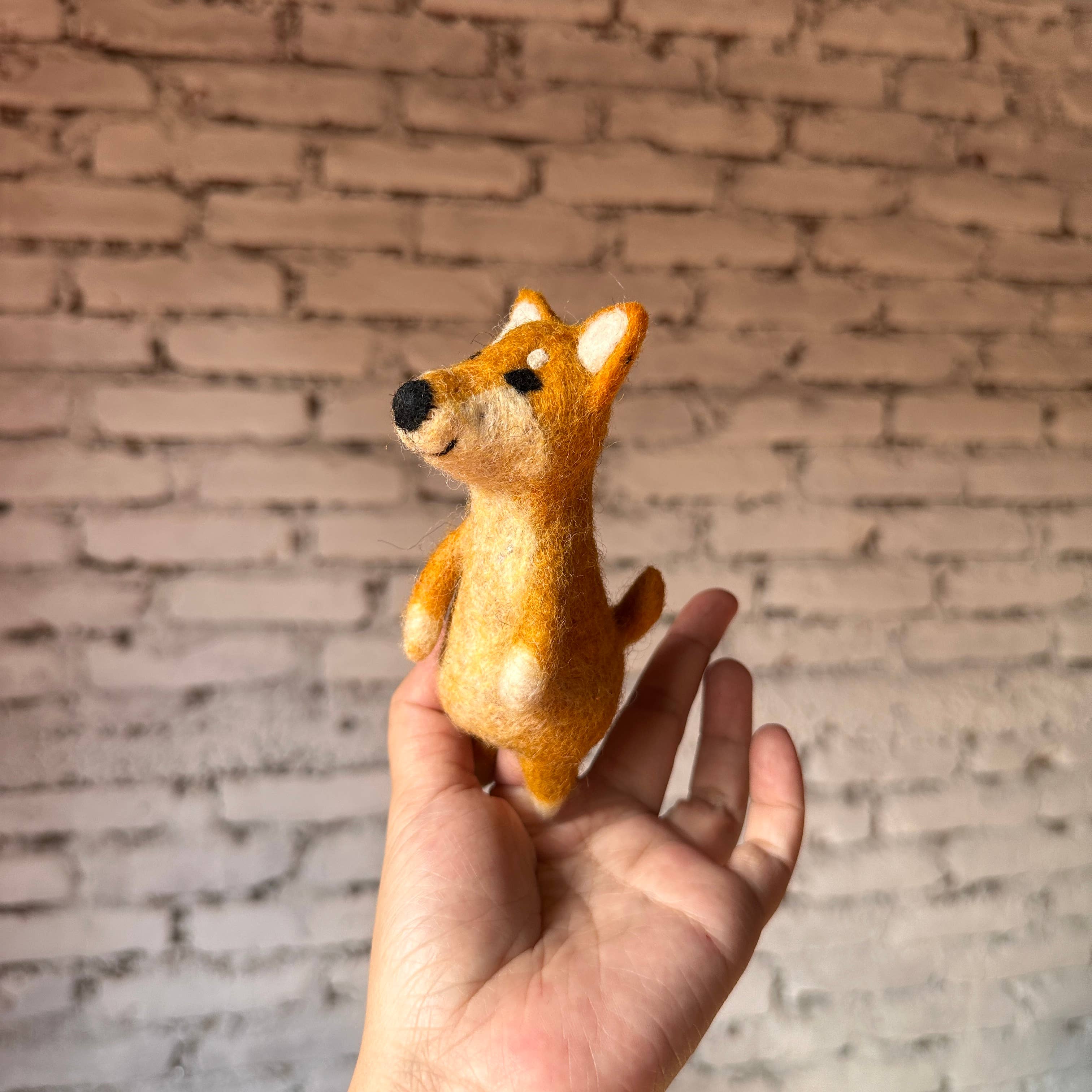 Felt Finger Puppet: Shiba-Inu Dog