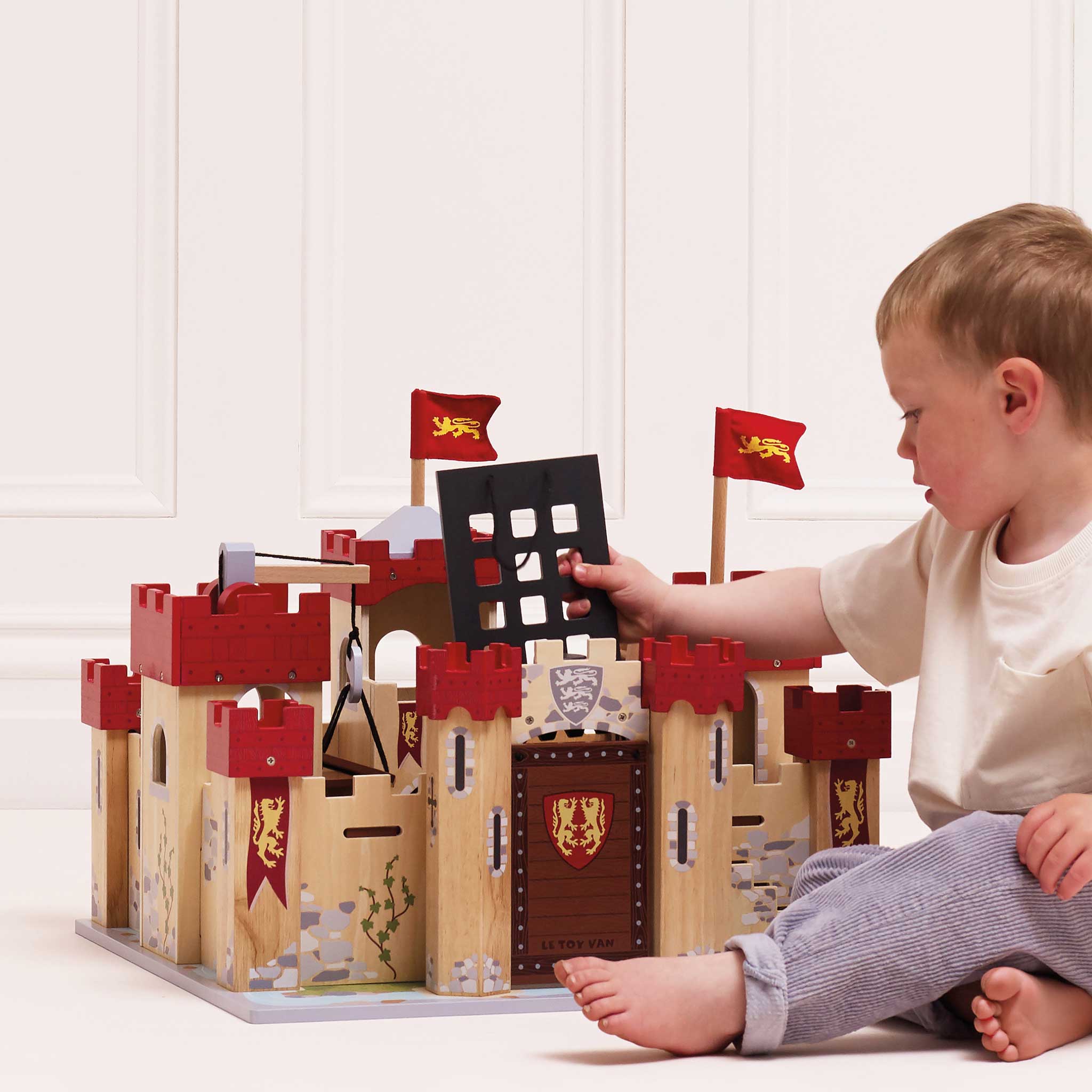 Lionheart Wooden Castle