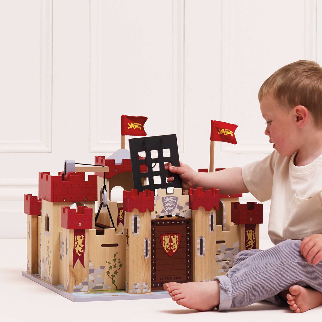 Lionheart Wooden Castle