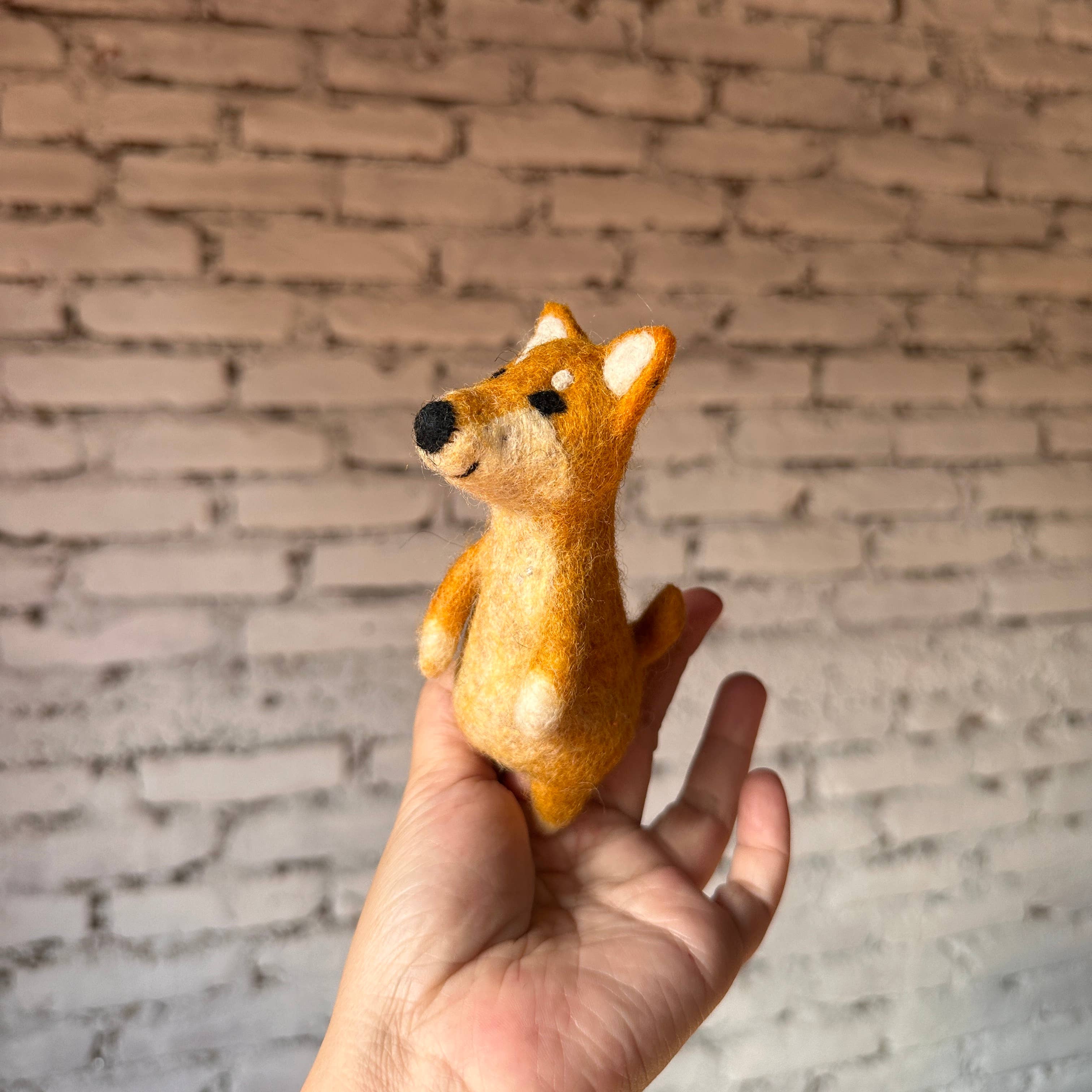 Felt Finger Puppet: Shiba-Inu Dog