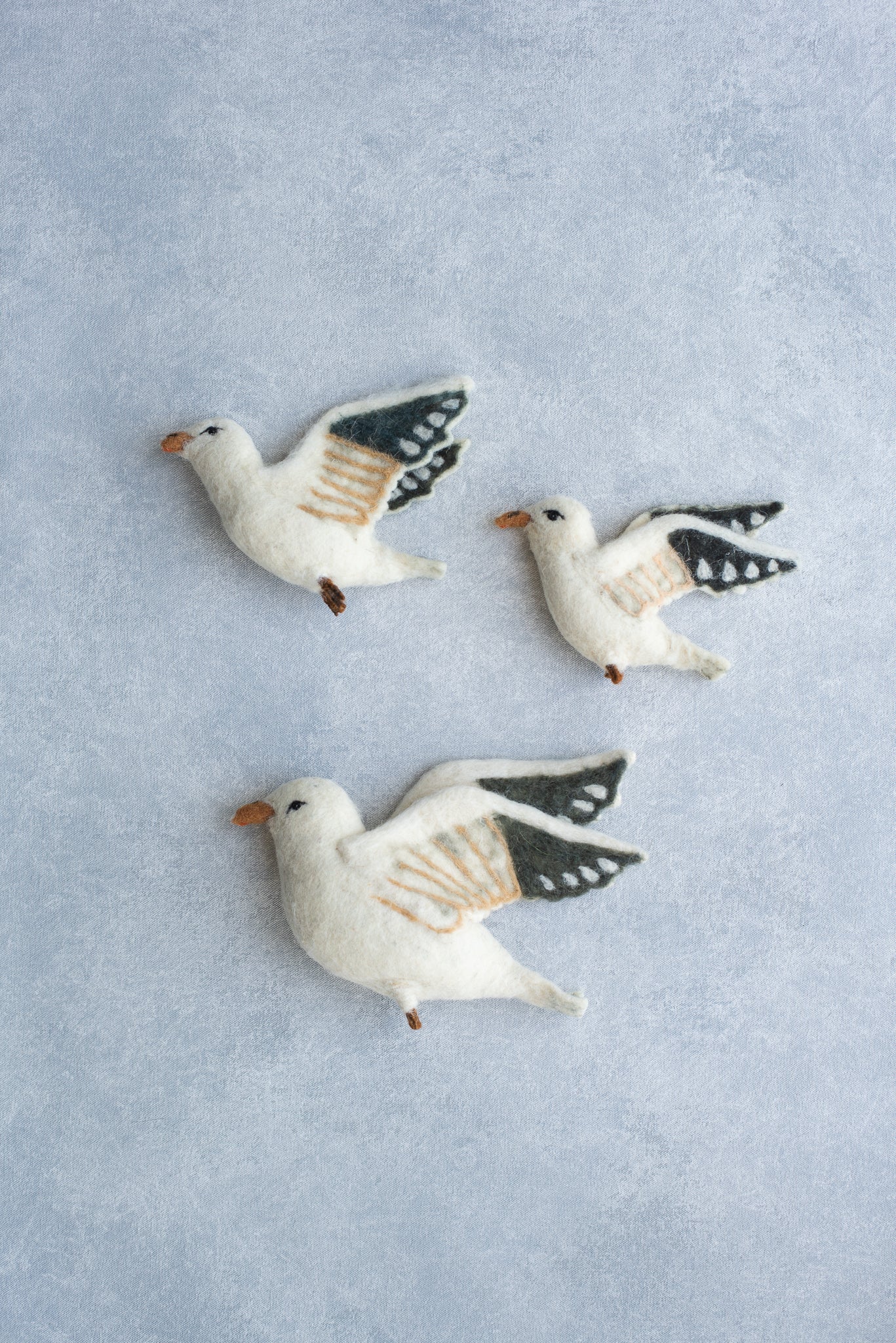 Flying Seagulls Wall Decor