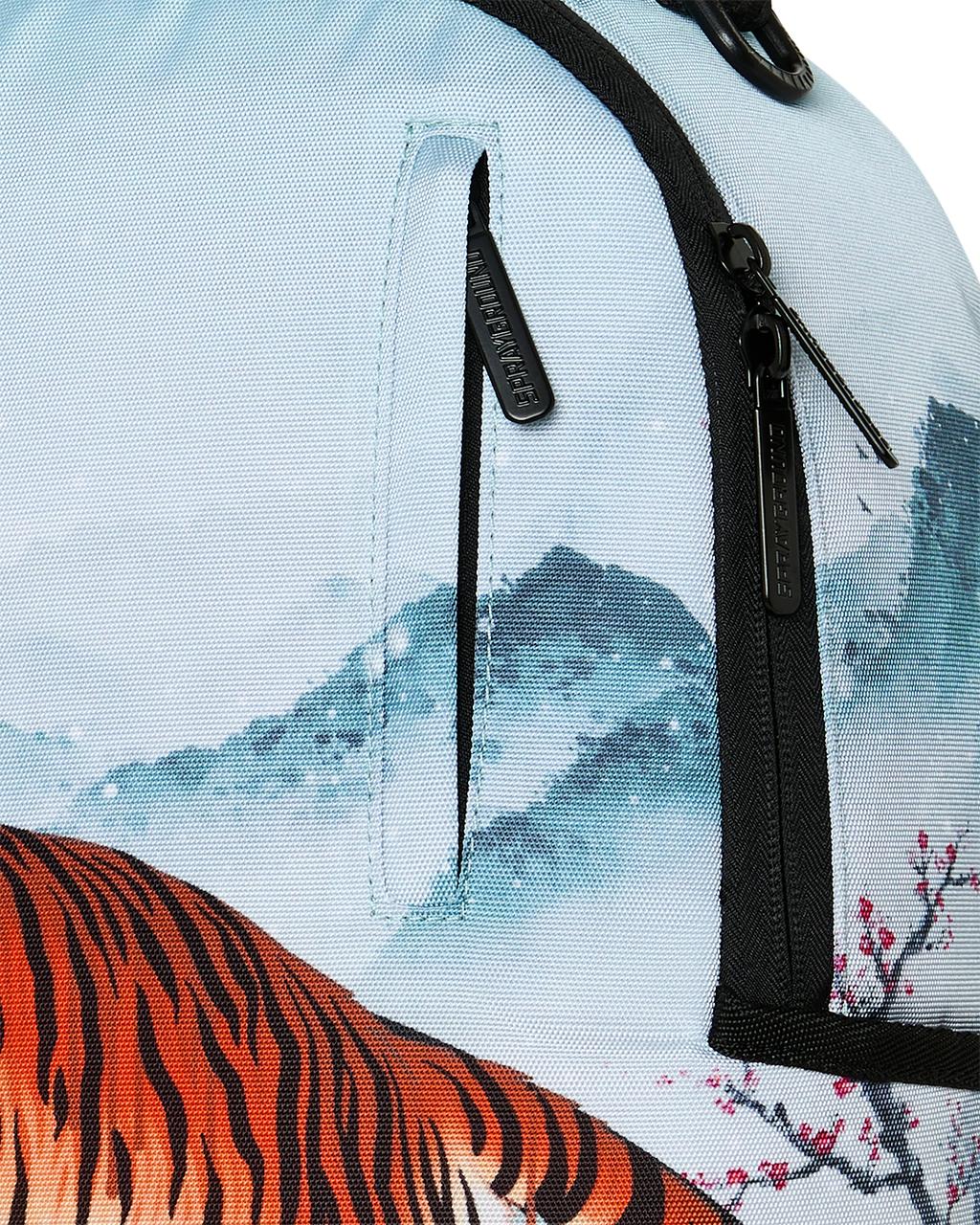 TIGER CLAW MOUNTAIN BACKPACK