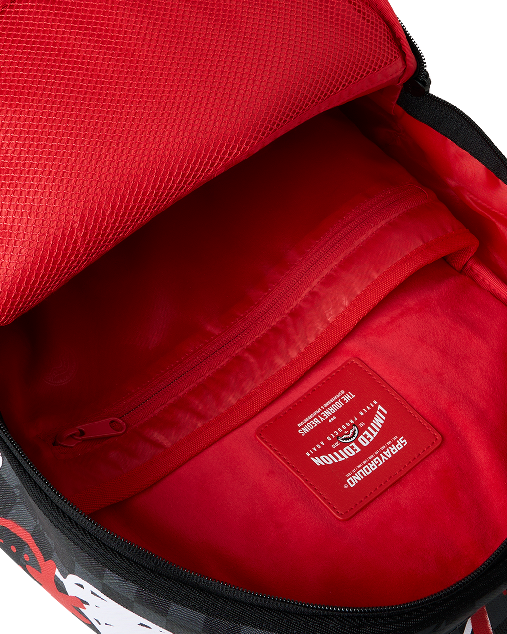 HELLO KITTY OFFICIAL COLLAB - FRESH PAINT BACKPACK