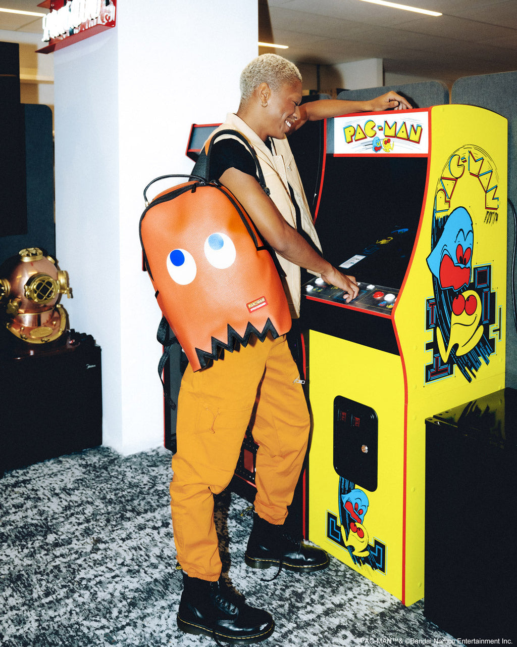 GHOST GANG PAC-MAN MYSTERY PACK (COLLECT ALL 5)