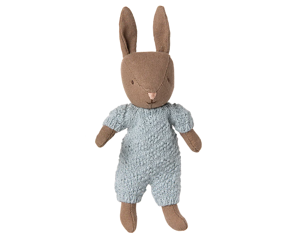 Maileg Rabbit Micro - Brown - Blue Knitted Suit
