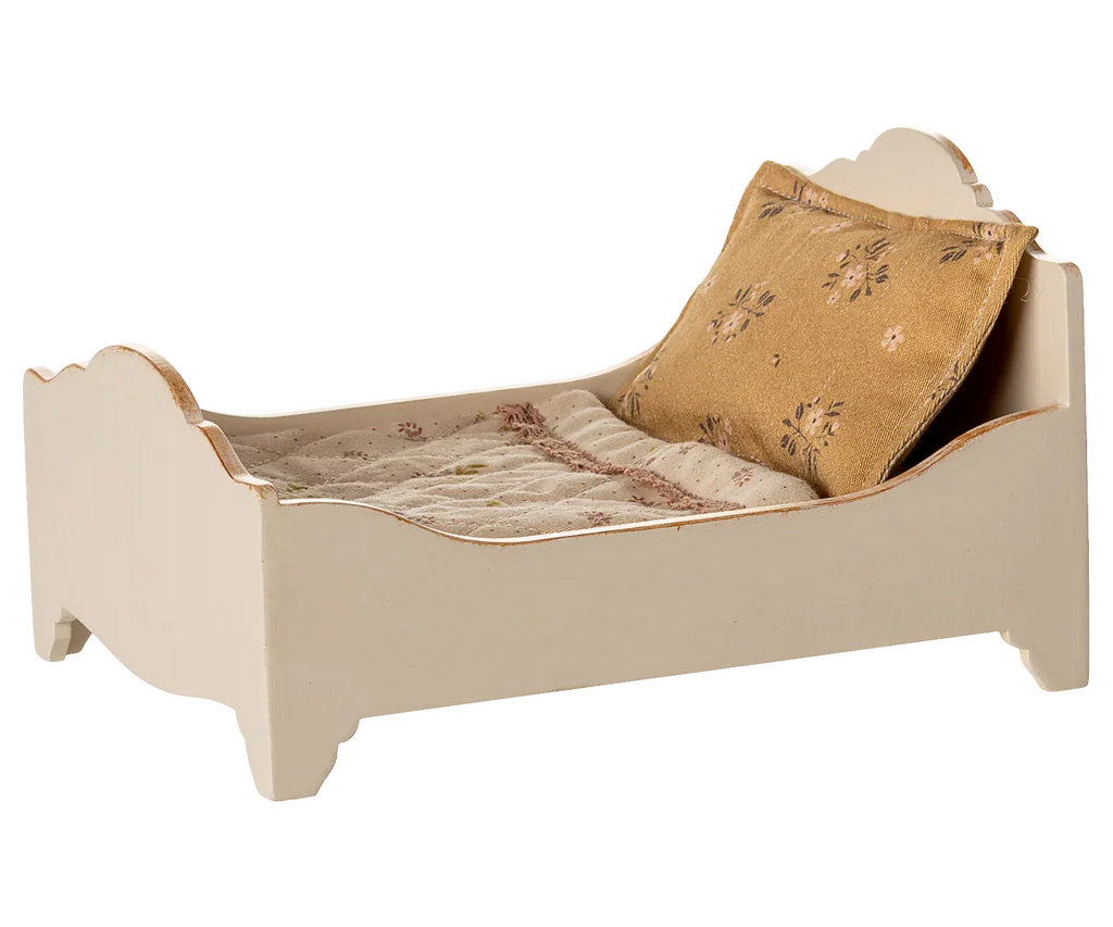 Maileg Wooden Bed, Mouse - Off White