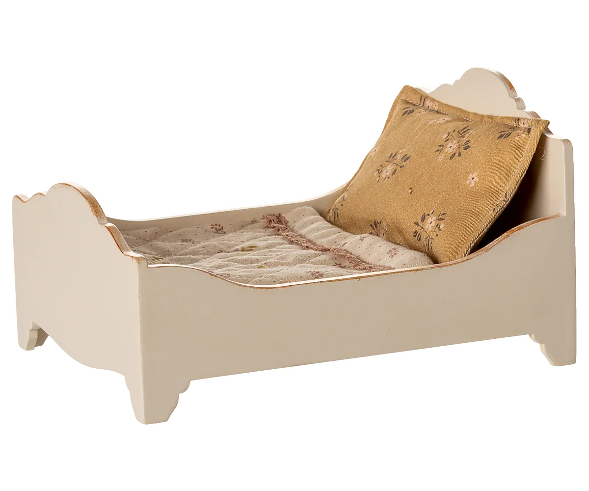 Maileg Wooden Bed, Mouse - Off White