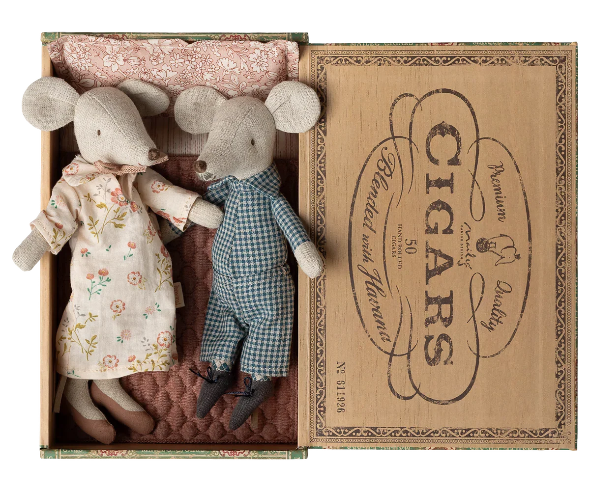 Maileg Grandma and Grandpa Mice in Cigar Box