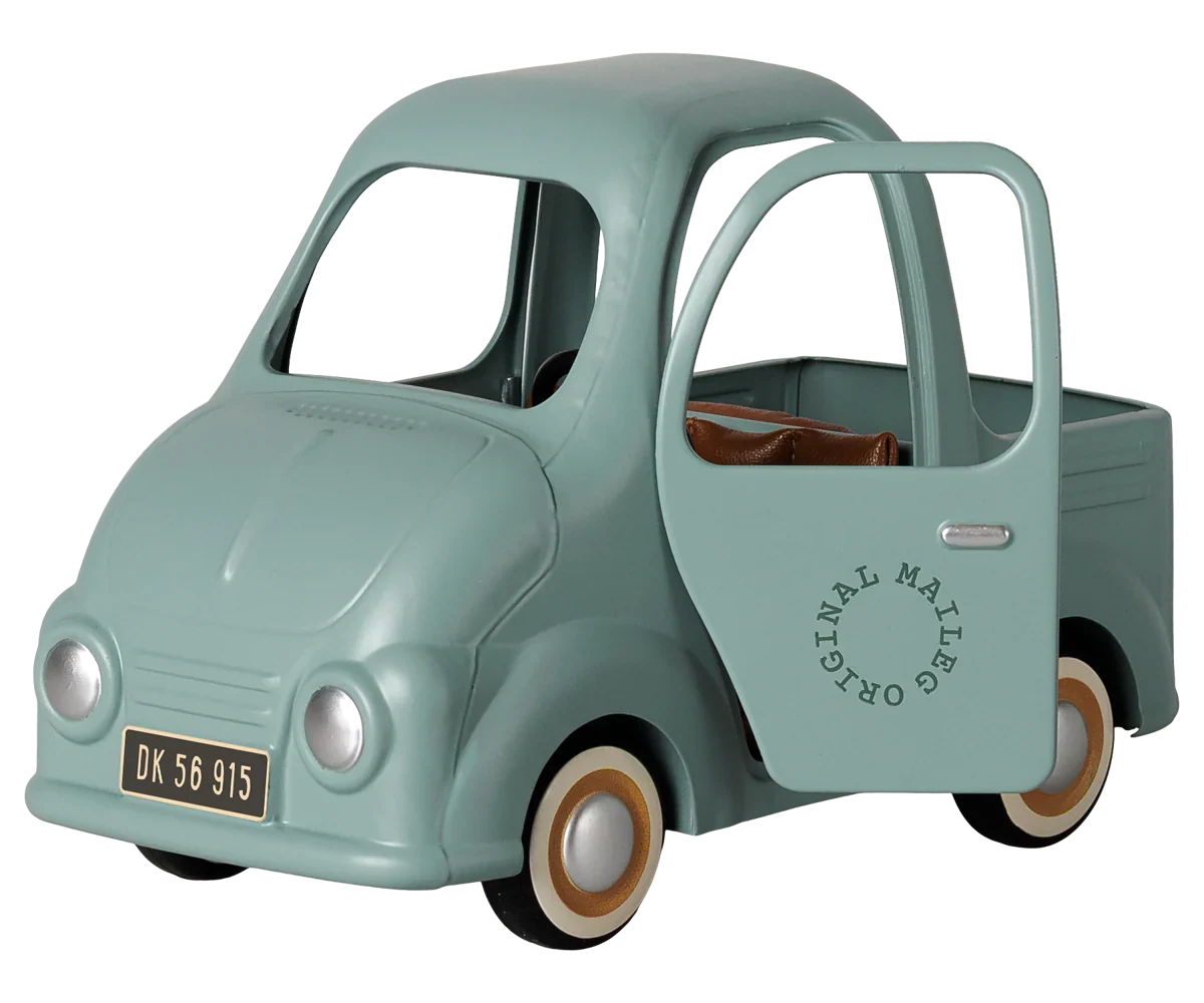PRE-ORDER: Maileg Truck, Mouse (Estimated Arrival Early November)