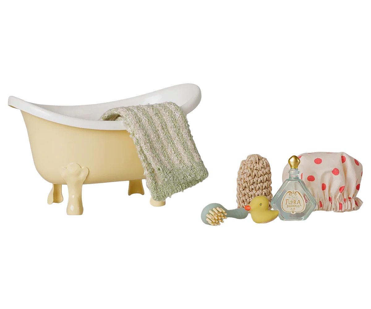 PRE-ORDER: Maileg Bathtub Set, Mouse - Yellow (Estimated Arrival Mid October)