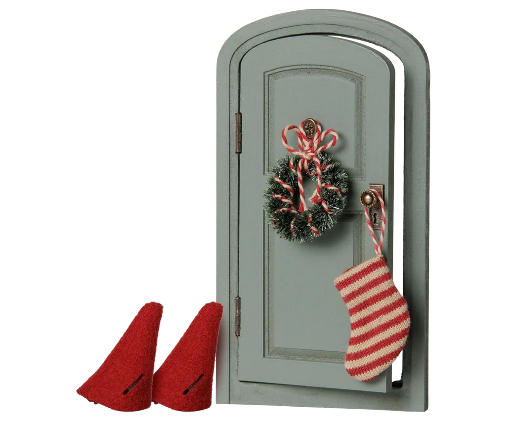 PRE-ORDER: Maileg Christmas Door Set, Mouse (Estimated Arrival Early November)