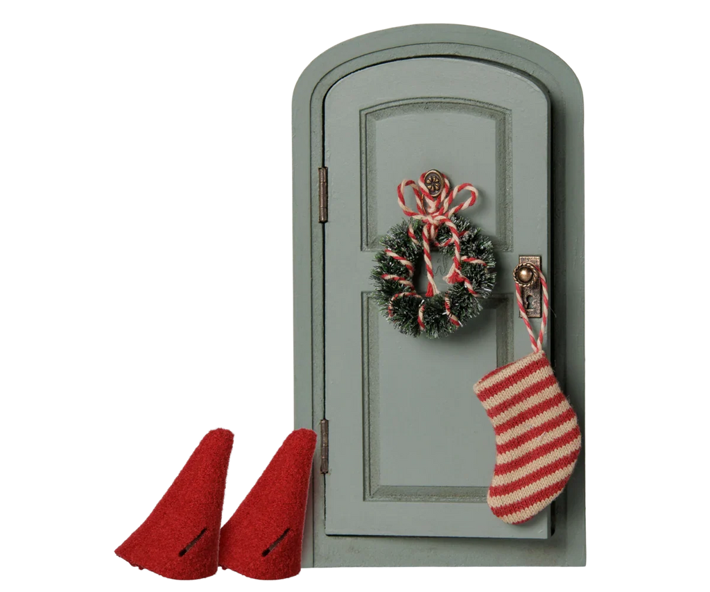 PRE-ORDER: Maileg Christmas Door Set, Mouse (Estimated Arrival Early November)