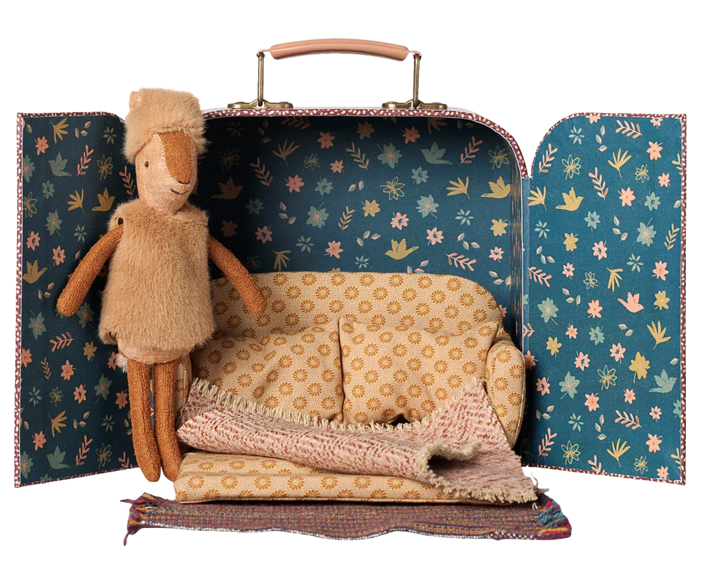 PRE-ORDER: Maileg Reindeer in Suitcase, Little Sister (Estimated Arrival Early November)