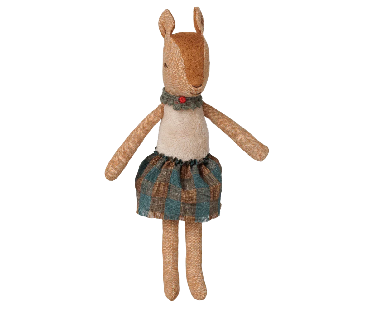 PRE-ORDER: Maileg Reindeer, Mother (Estimated Arrival Early November)