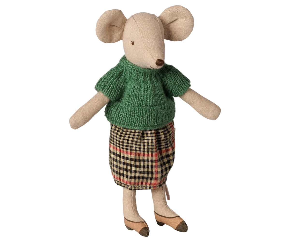 PRE-ORDER: Maileg Grandma Mouse (Estimated Arrival Early November)