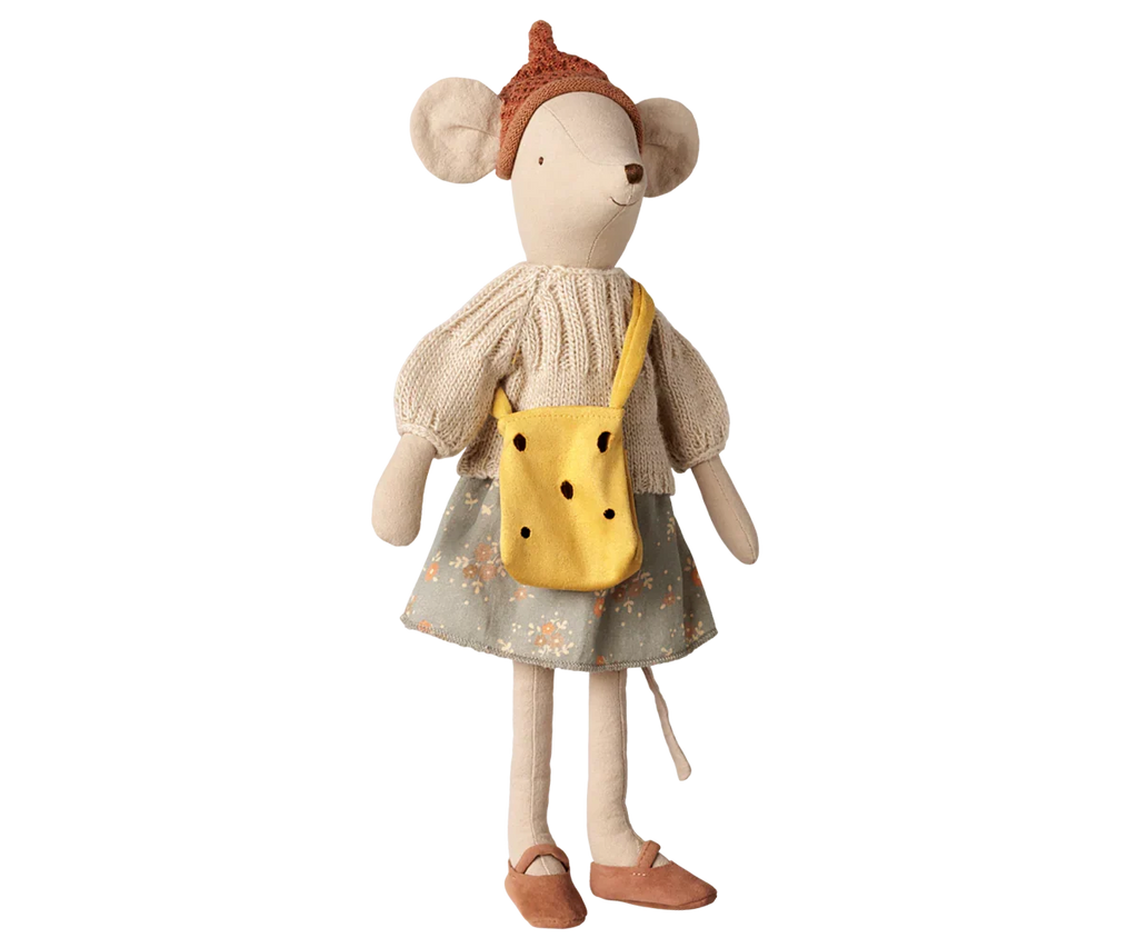 PRE-ORDER: Maileg Cheese Bag, Medium Mouse (Estimated Arrival Early November)