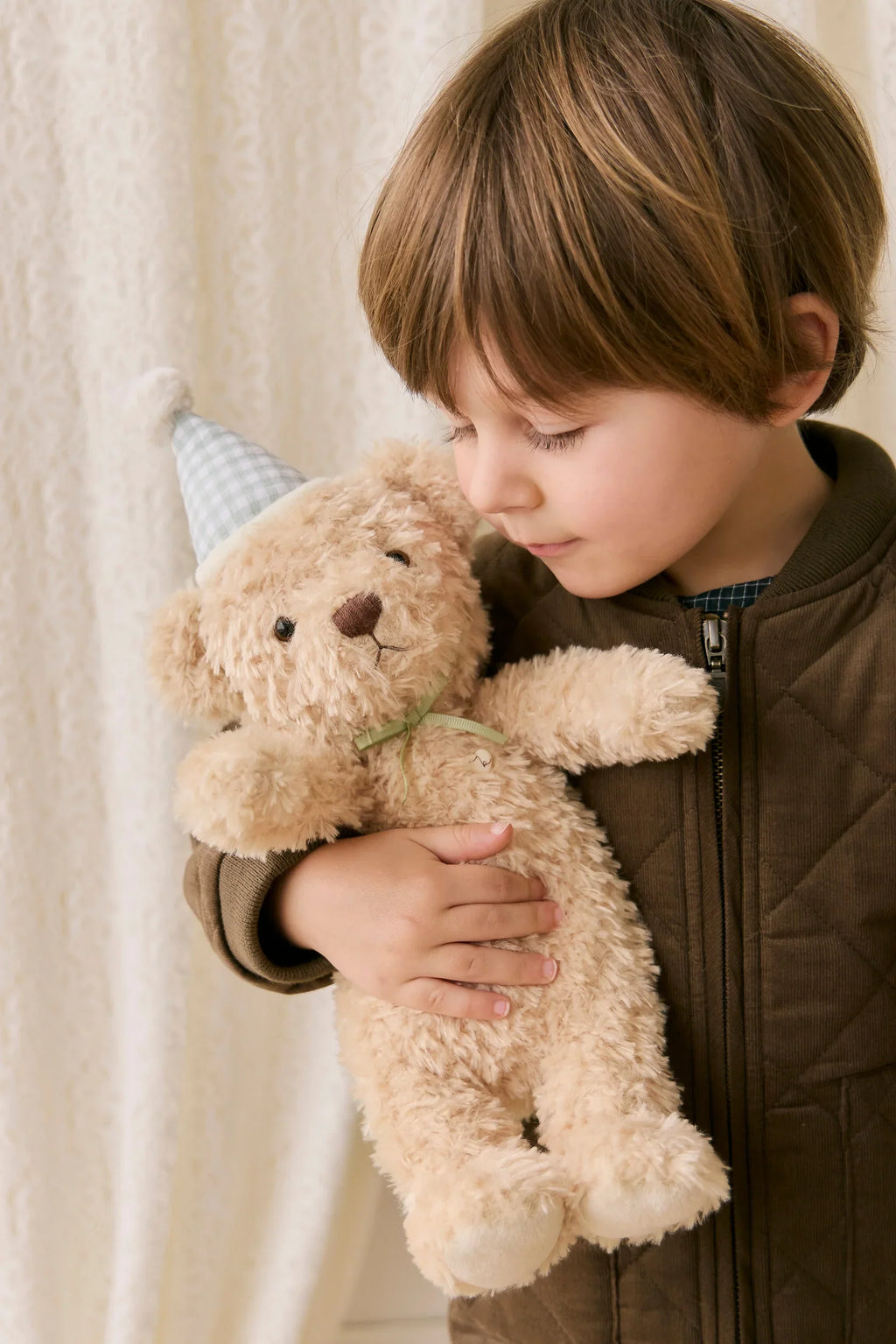 Snuggle Bunnies - Birthday Arthur - Gingham