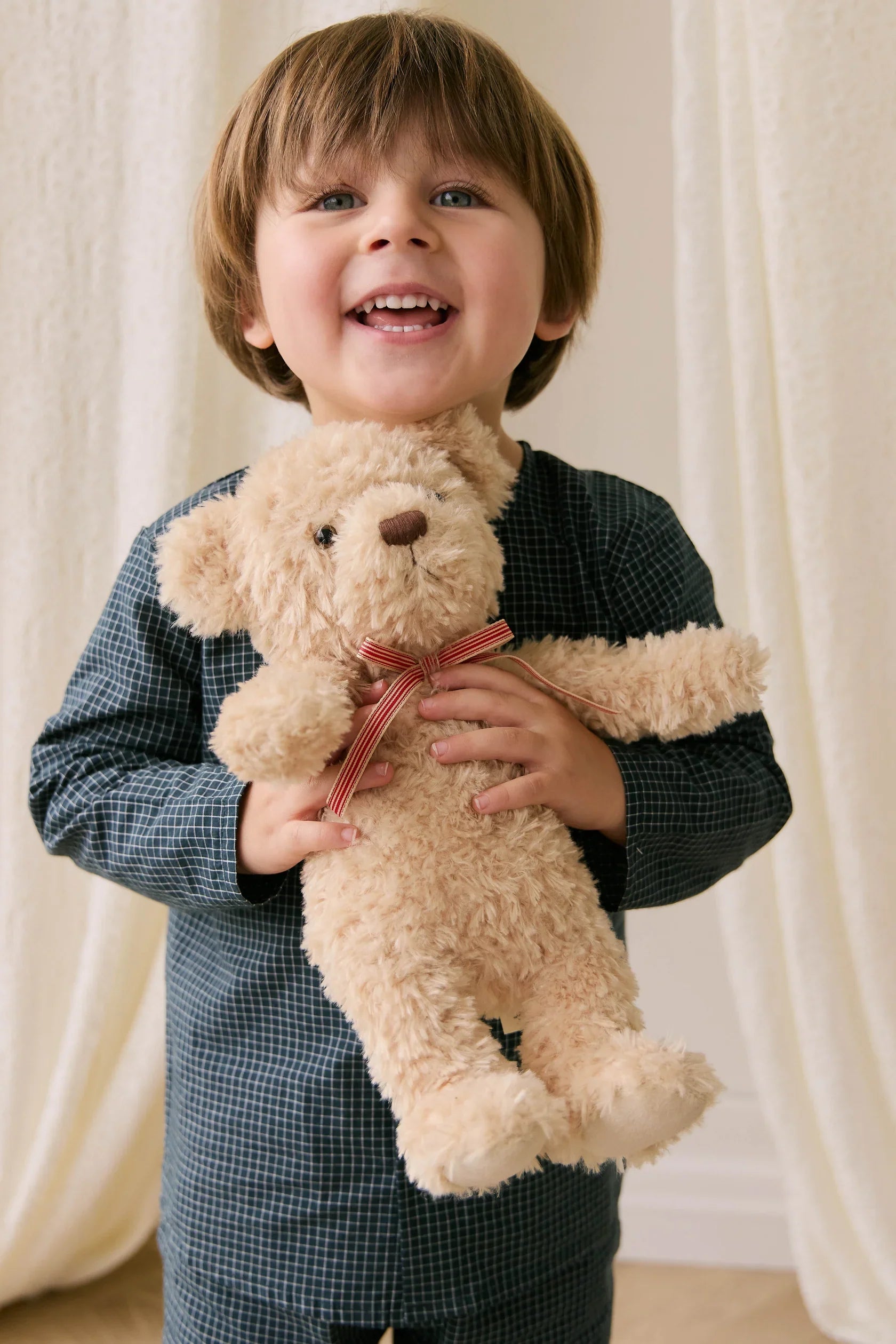 Snuggle Bunnies - Arthur the Bear - Arthur with Red Stripe Bow