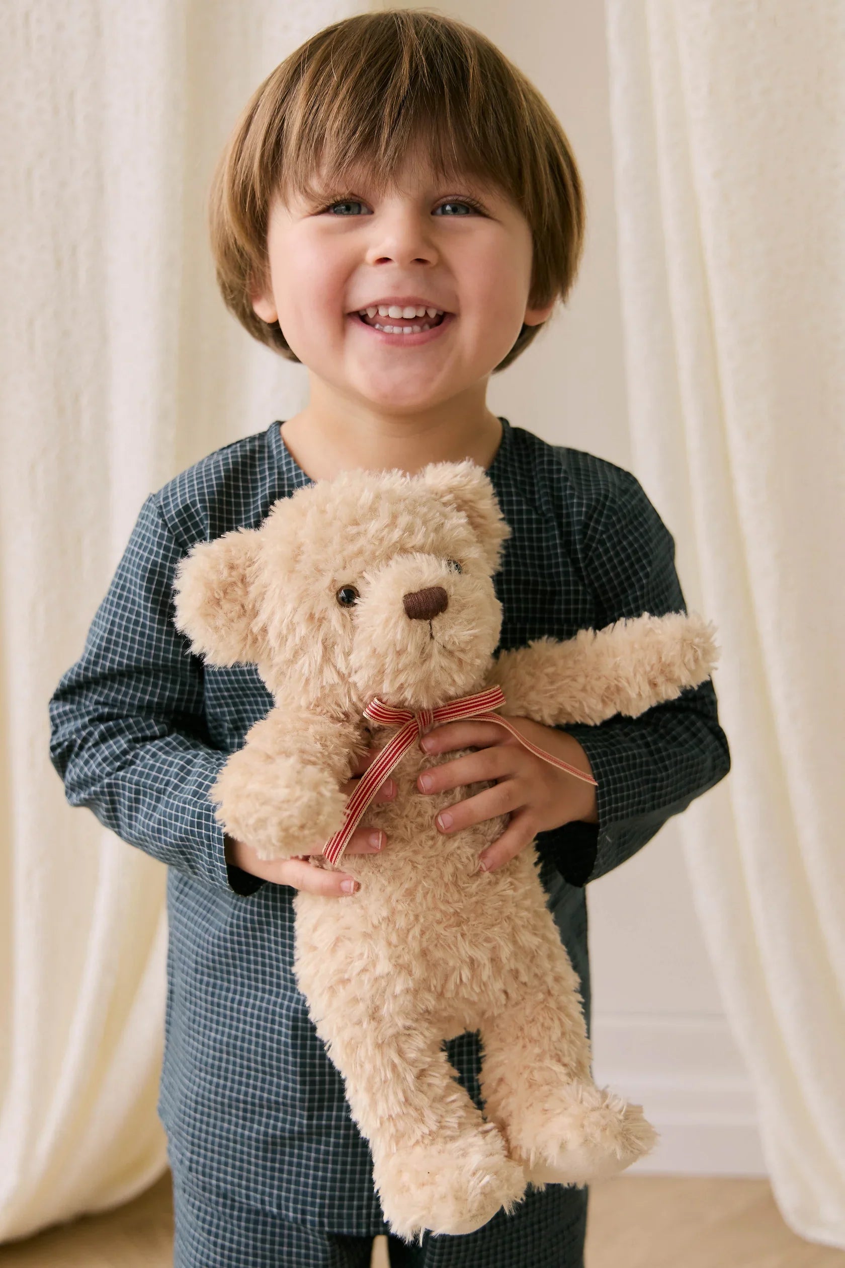 Snuggle Bunnies - Arthur the Bear - Arthur with Red Stripe Bow