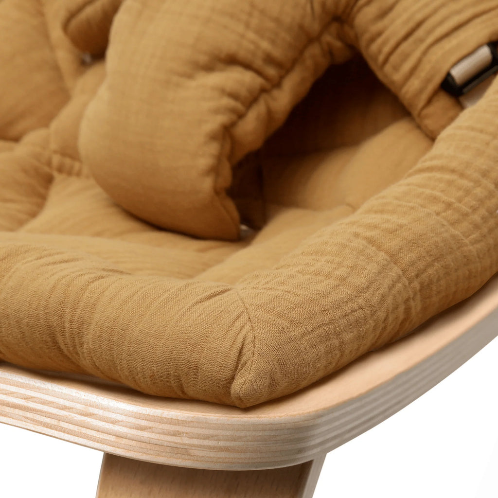 Charlie Crane LEVO Baby Rocker with Camel Cushion