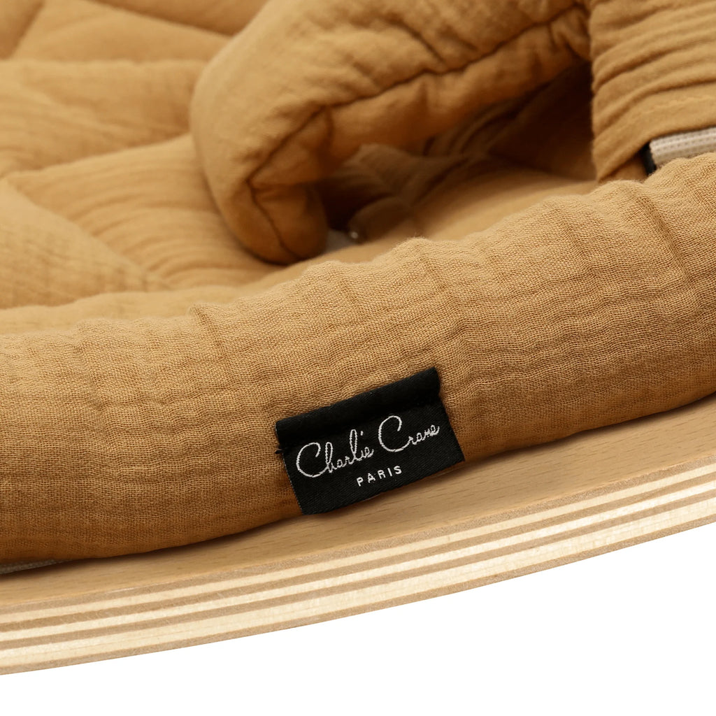 Charlie Crane LEVO Baby Rocker with Camel Cushion