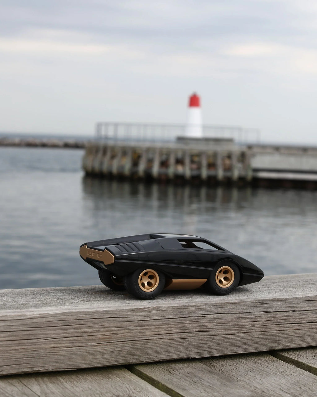 Playforever UFO Cannone Car in Black