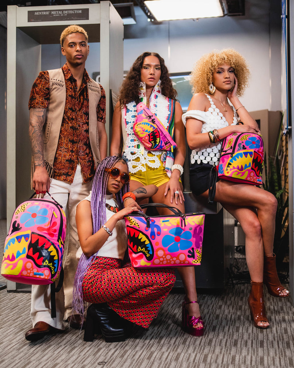 PSYCHEDELIC VOYAGE TOTE