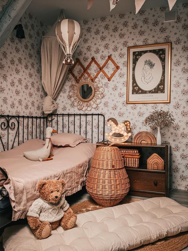 Hot Air Balloon - Gold