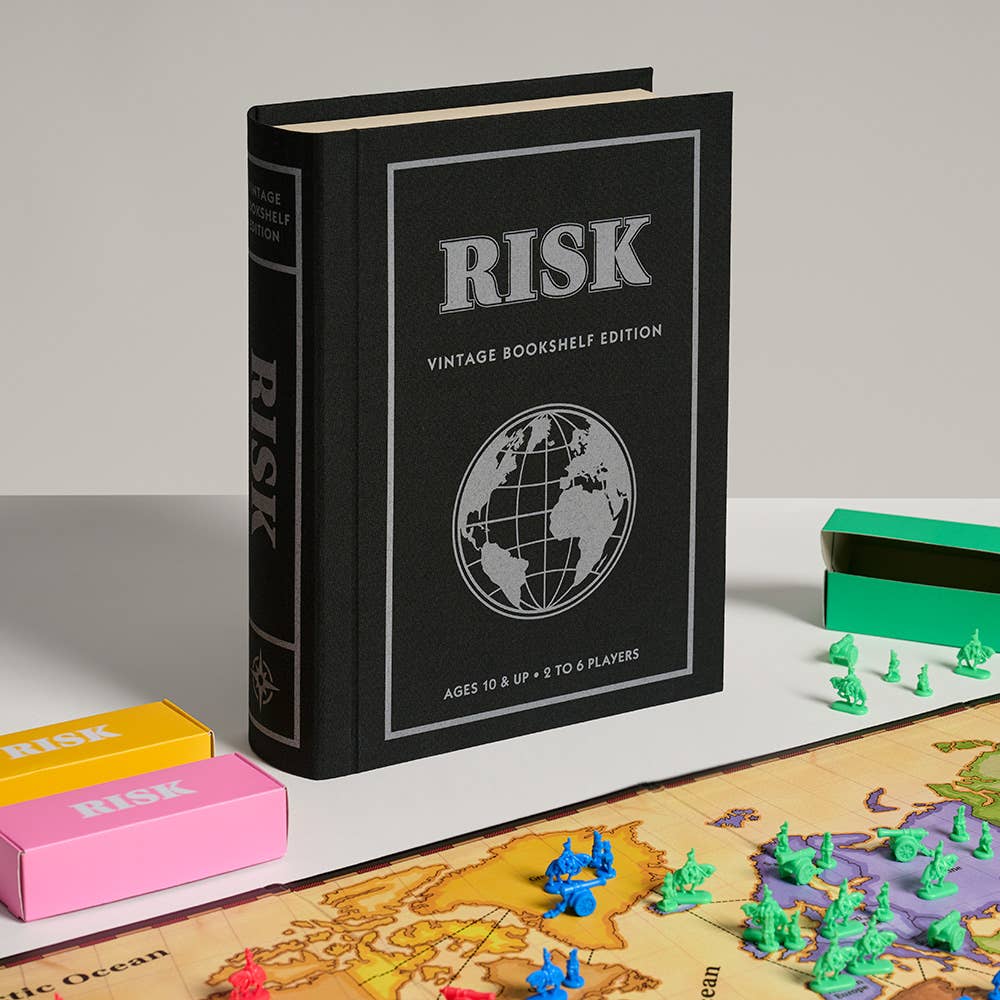 Board Game: Risk Vintage Bookshelf Edition
