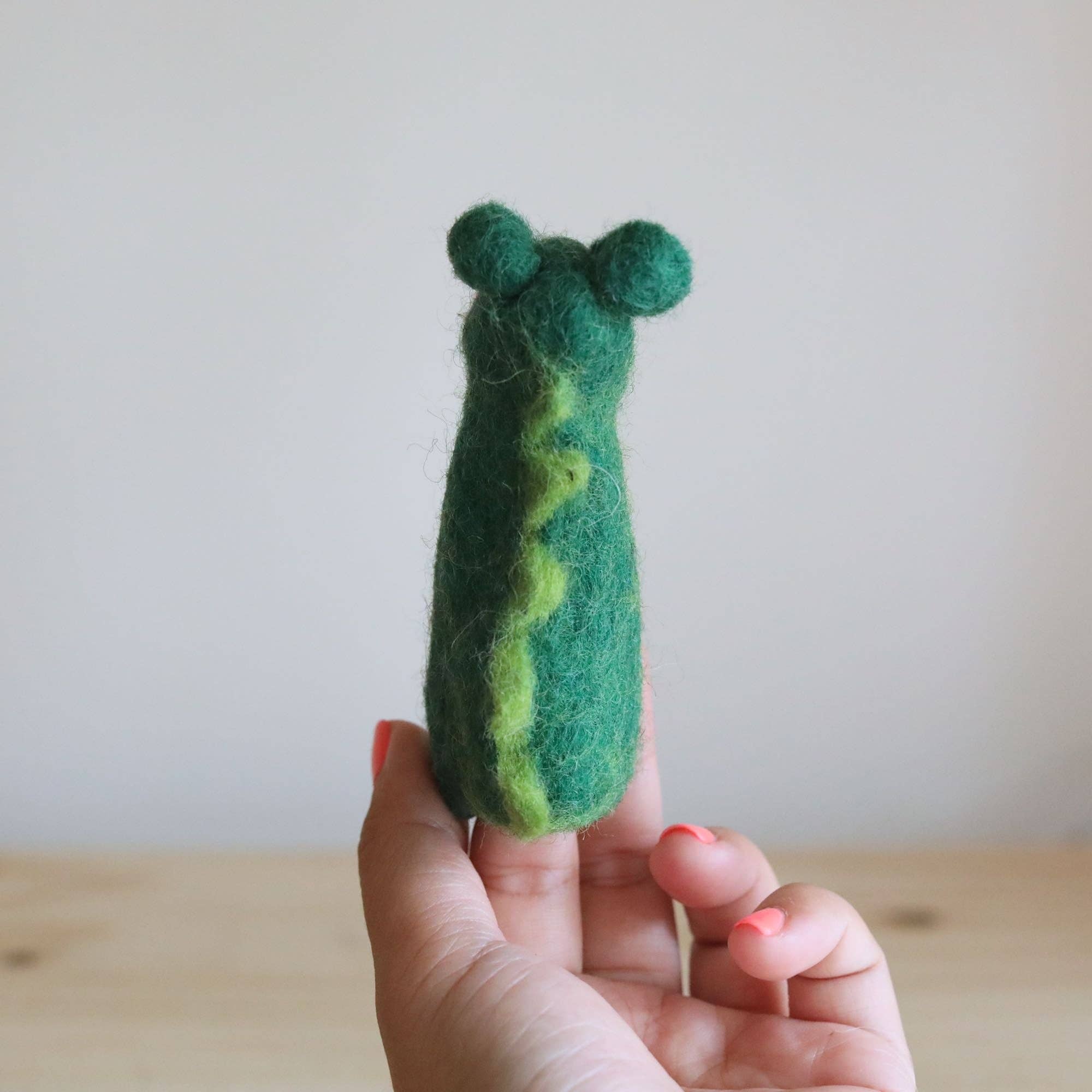 Felt Finger Puppet: Alligator