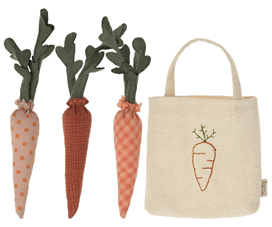 Maileg Carrots In Bag