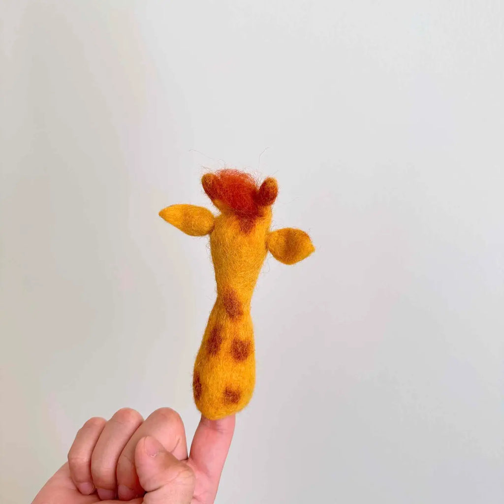 Felt Finger Puppet: Giraffe