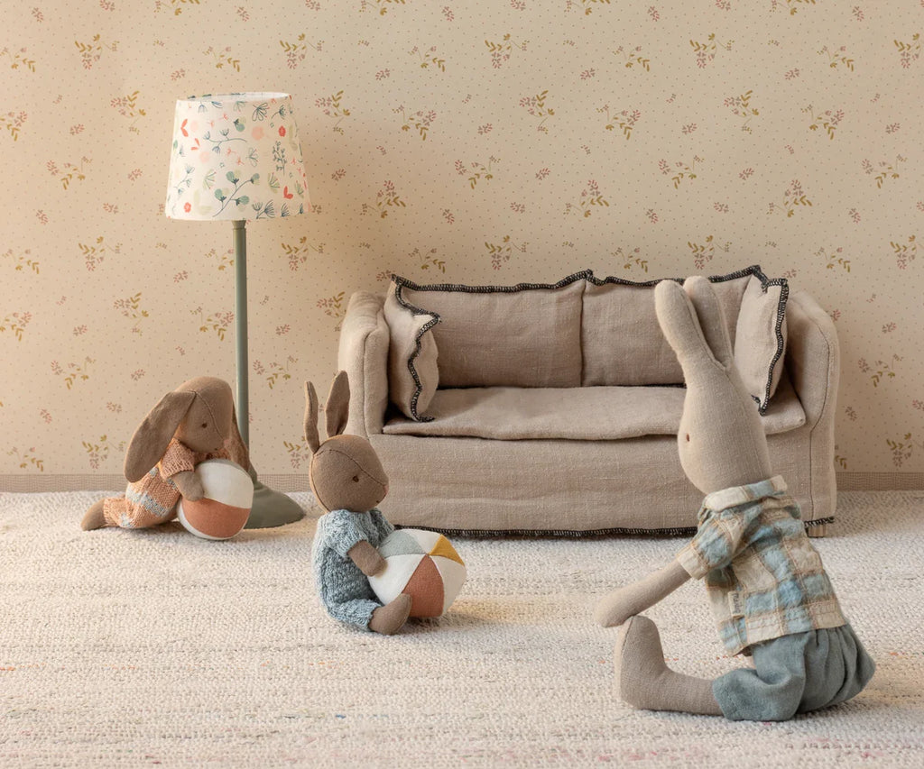 Maileg Micro Bunny With Ball - Brown - Dusty Rose (Magnetic Hands)