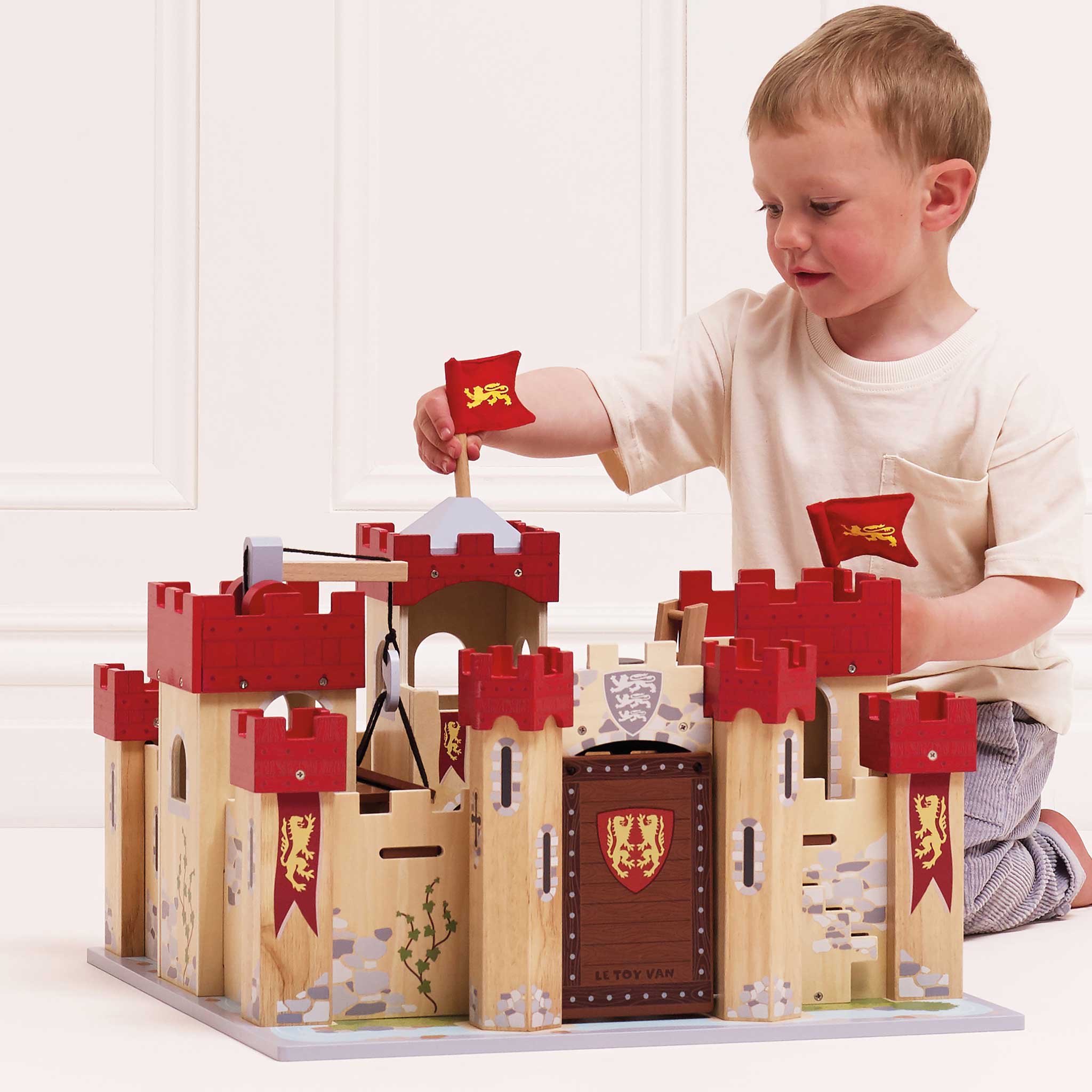 Lionheart Wooden Castle